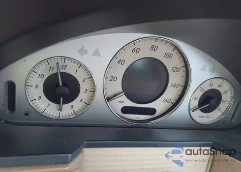 2008 Mercedes-Benz E 350 4Matic z USA, uszkodzony, nr VIN WDBUF87X28B219042